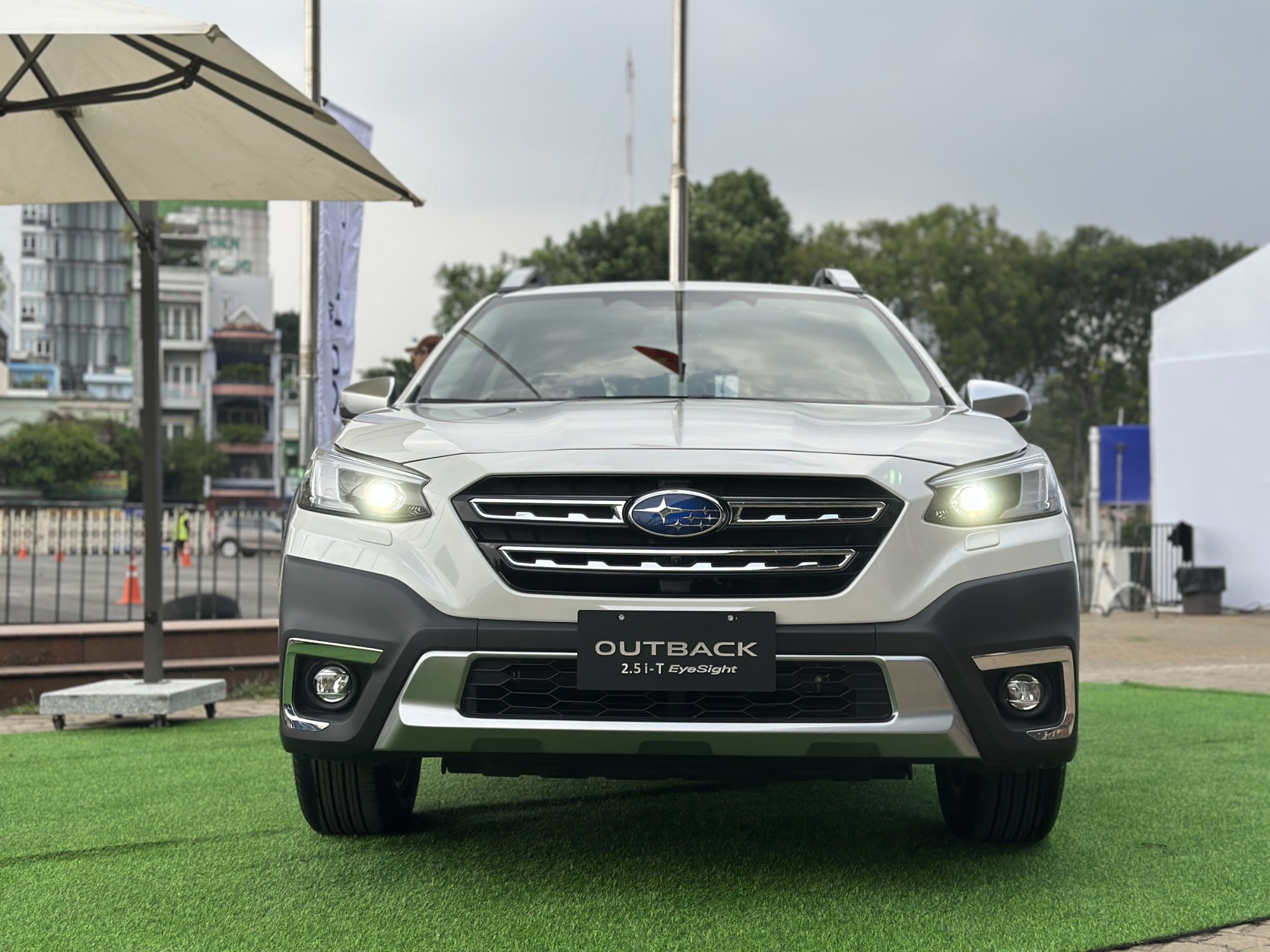 SUBARU OUTBACK 2.5 i-Touring EyeSight